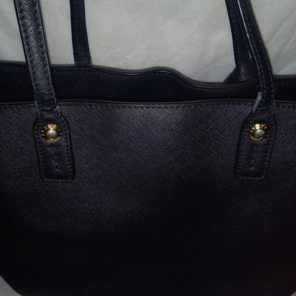 Henri Bendel Large Black Leather Satchel Shoulder Bag Purse Preowned. W/ dustbag - Picture 6 of 13